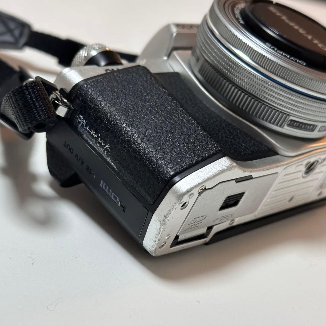 g*s様 最終価格 オリンパスOM-D E-M10 Mark II EZダブルズ