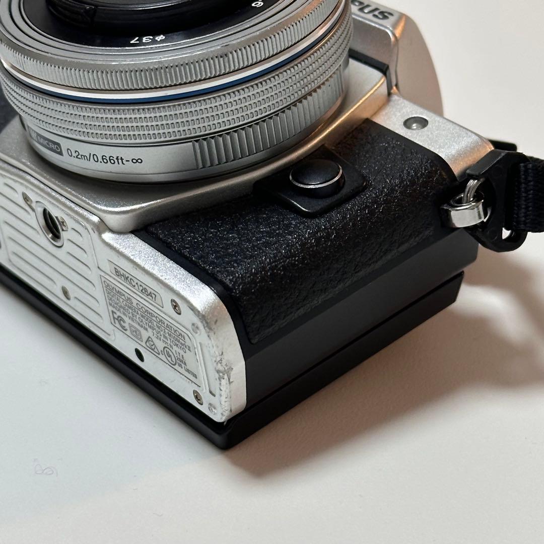 g*s様 最終価格 オリンパスOM-D E-M10 Mark II EZダブルズ