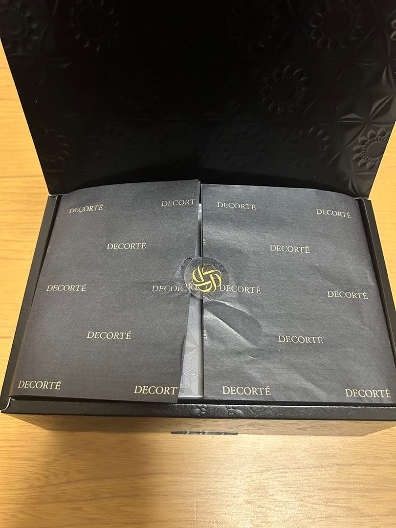 コスメデコルテAQリペアエッセンスシャンプー&ブースティングトリートメント