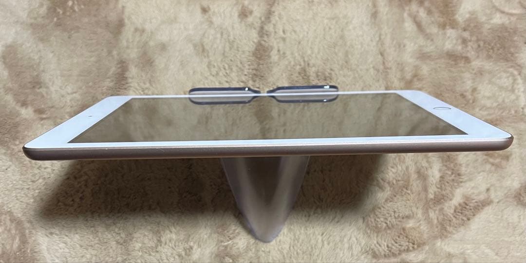 「海外版」iPad 第6世代 Wi-Fiモデル 32GB ゴールド