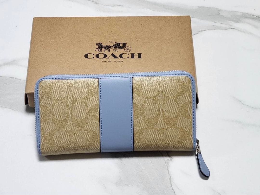 coach 長財布　ライトカーキ