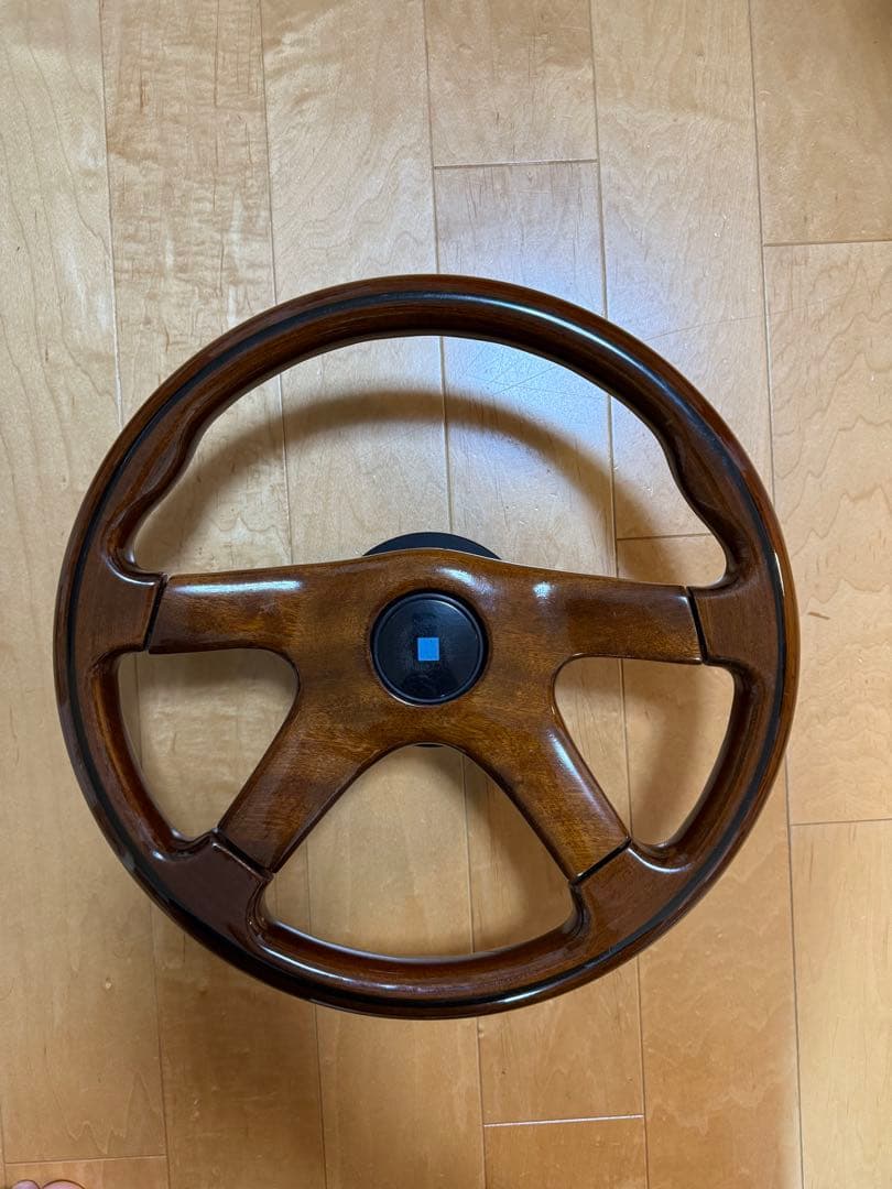 ナルディウッドハンドル 4本スポーク 限定値下げ中