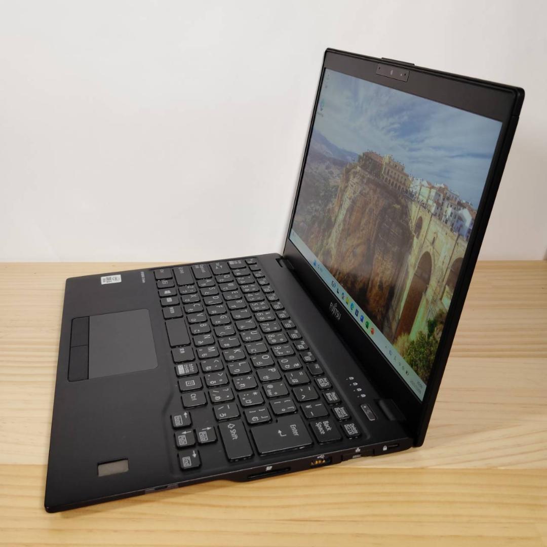 良品 大容量BT LIFEBOOK U9310 第10世代i5搭載 オフィス付き