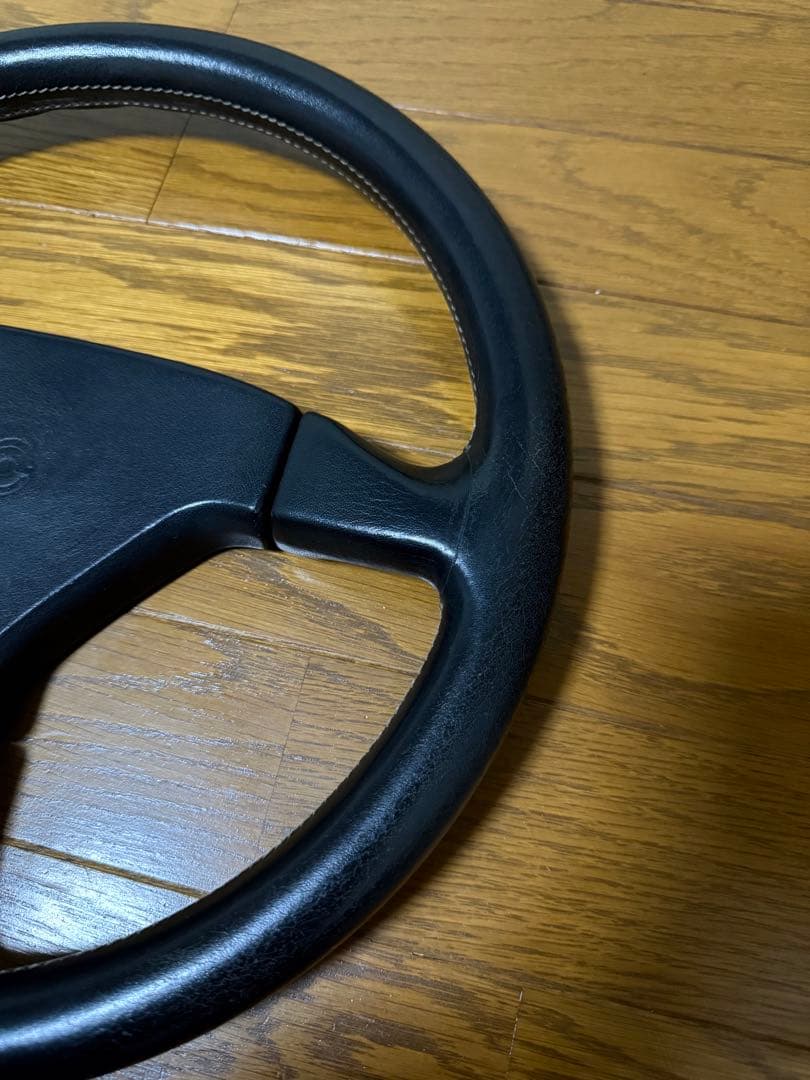 momo cobra モモ　コブラ　ステアリング