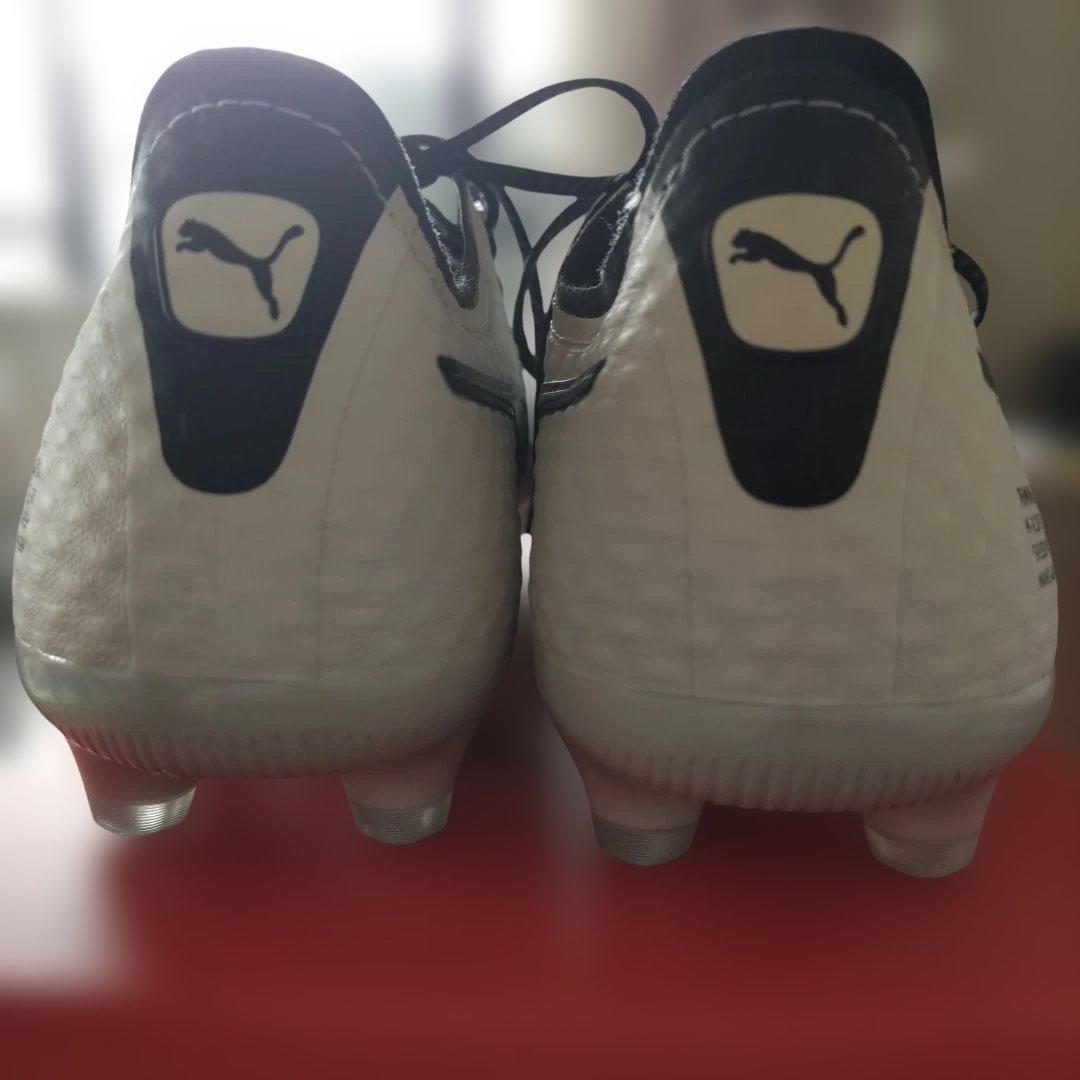 Puma KING-MIRAI HG/AG スパイク