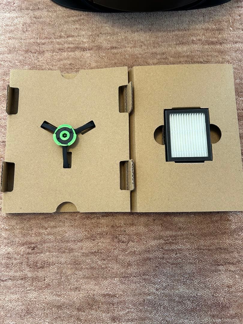 iRobot Roomba j7＋ ロボット掃除機本体