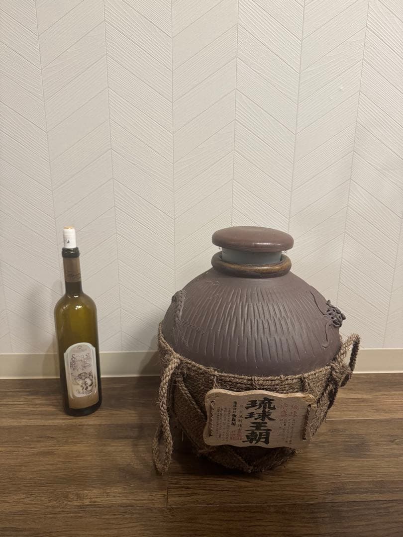 【沖縄限定・古酒】琉球王朝 壺入り泡盛 4升壺（7200ml）中身なし