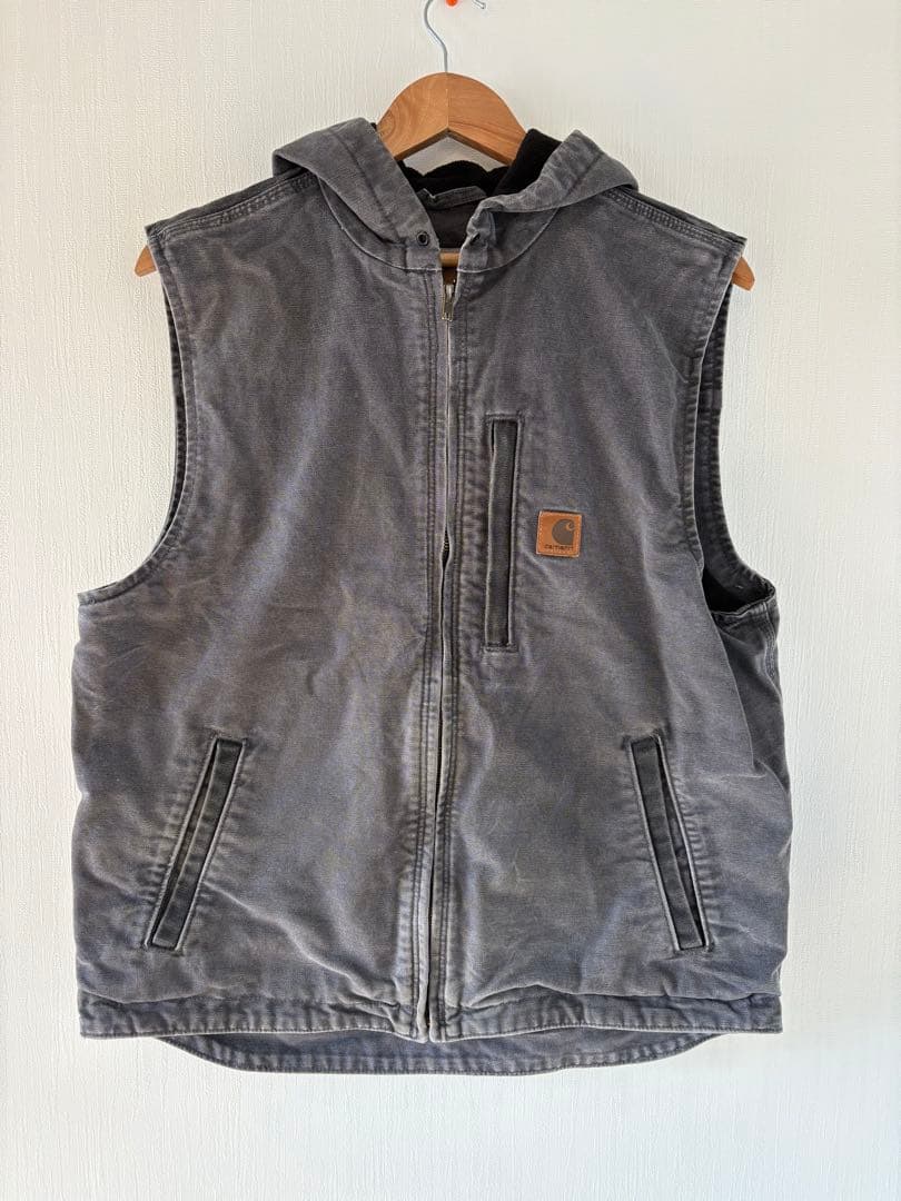 トップス tomonini