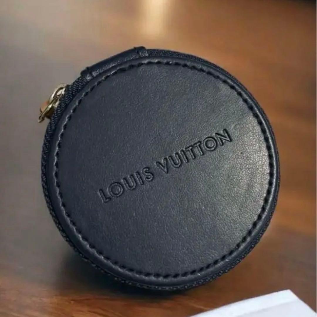 美品　LOUIS VUITTON イヤホンケース　アクセサリーやケースにも