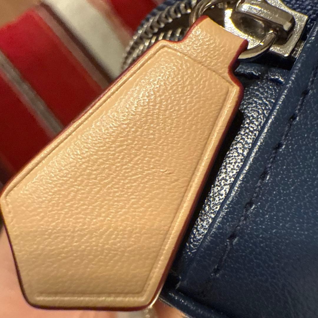 美品　LOUIS VUITTON イヤホンケース　アクセサリーやケースにも