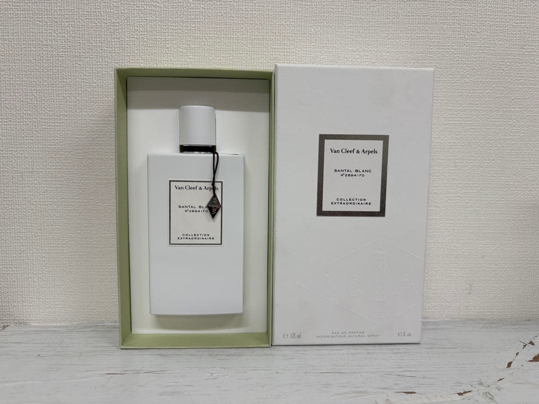 Van Cleef & Arpels Santal Blanc 香水　125ml