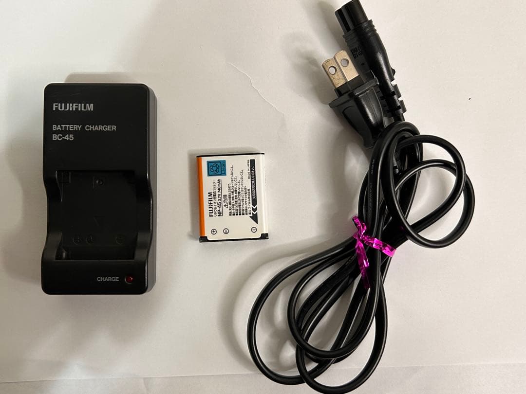 【動作確認済】FUJIFILM FinePix Z20fd ピンクデジタルカメラ