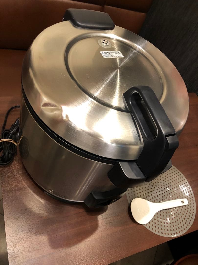 【中古】TIGER/タイガー　炊飯ジャー　業務用　2升炊き/3.6L　2016年