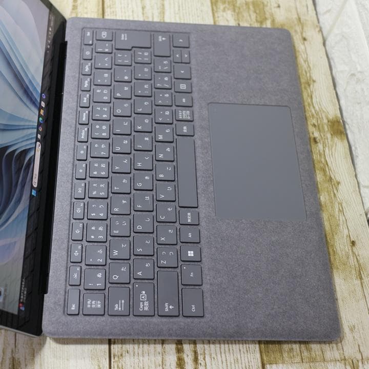 かにちゃんsurface laptop 4 バッテリー良好 タッチパネル