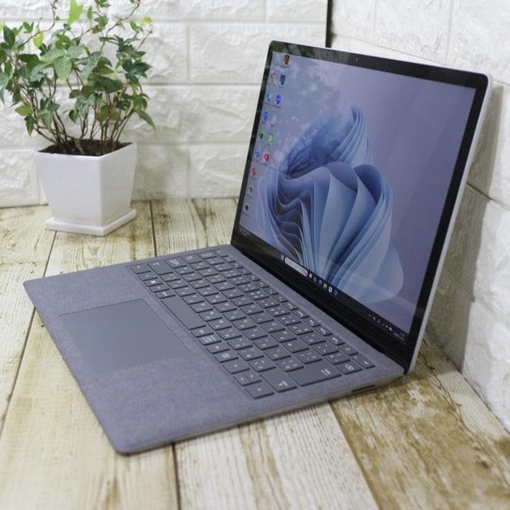 かにちゃんsurface laptop 4 バッテリー良好 タッチパネル