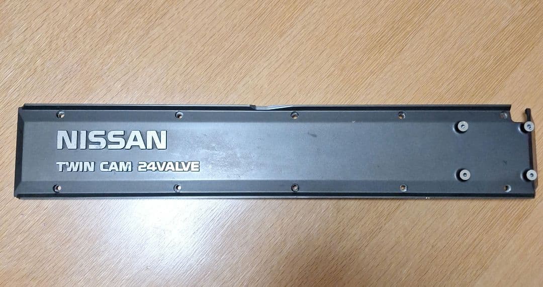 純正　NISSAN　R31 RB20 プラグカバー　ヘッドカバー　部品