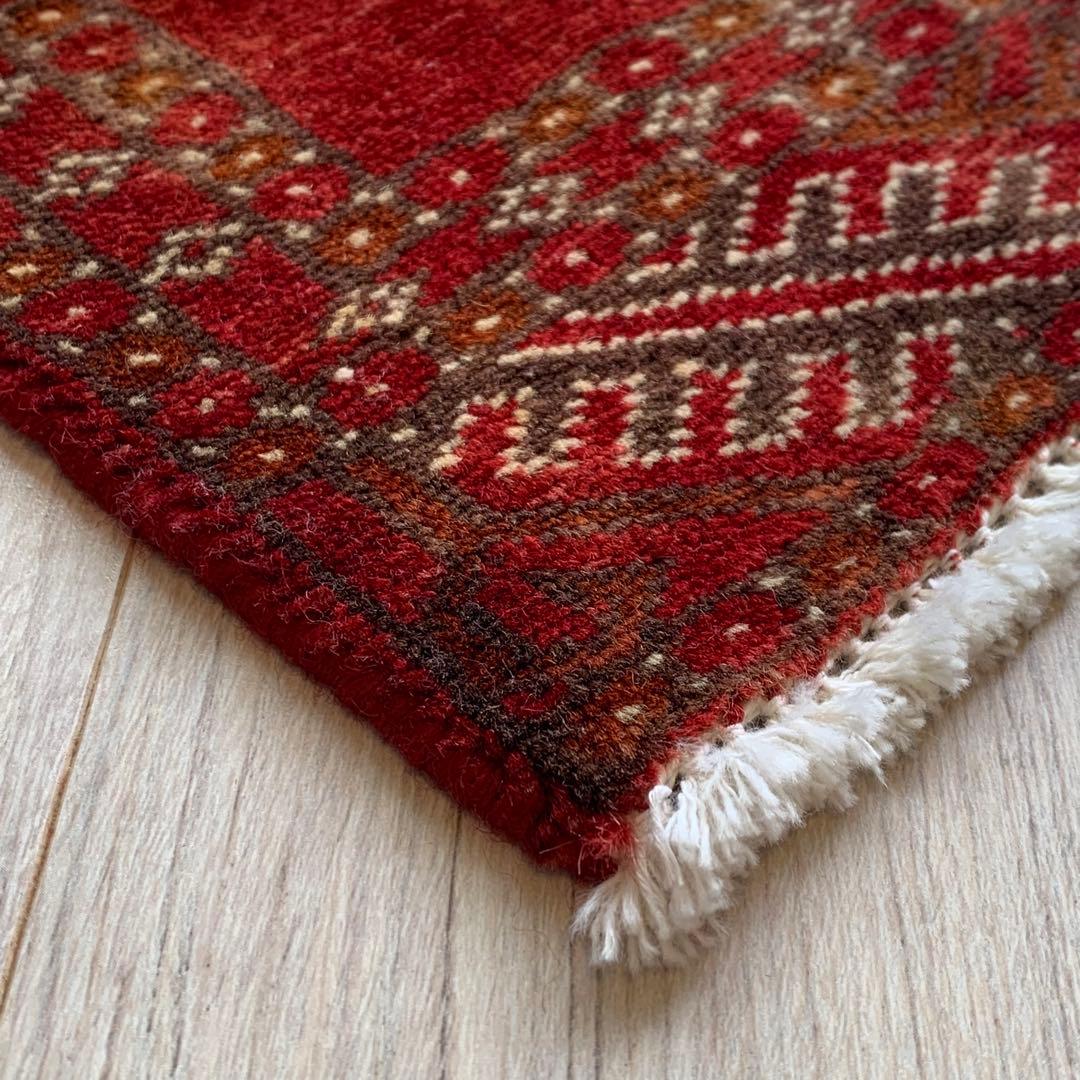 パキスタン　赤系ミニラグ　　トルコ絨毯好きな方に
