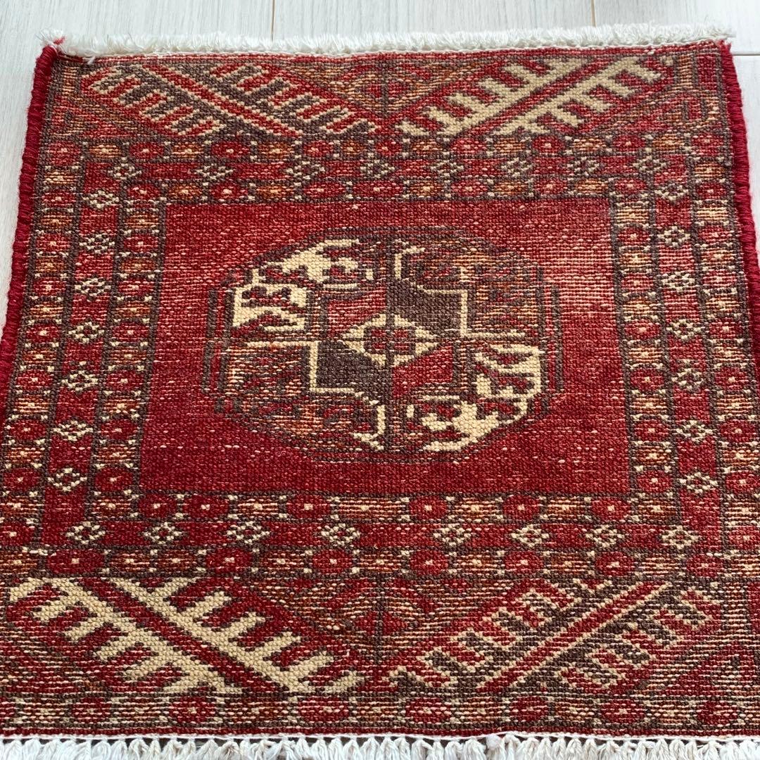 パキスタン　赤系ミニラグ　　トルコ絨毯好きな方に