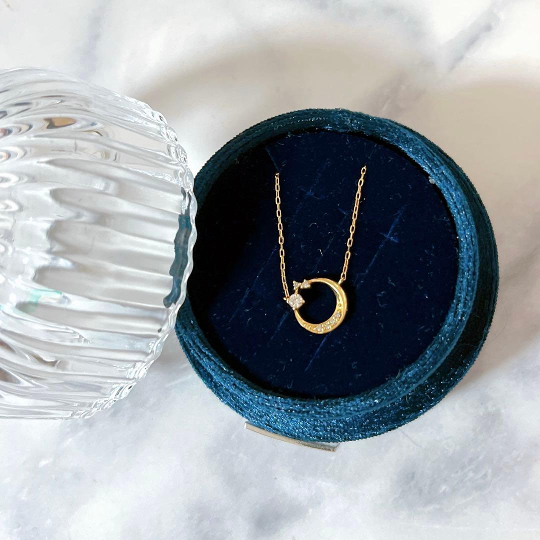 ４℃ ネックレス 月モチーフ ガラスケース付き