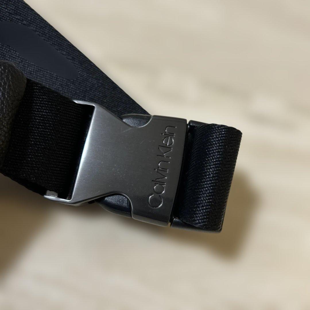 （試着程度）カルバンクライン　レザーウエストポーチ