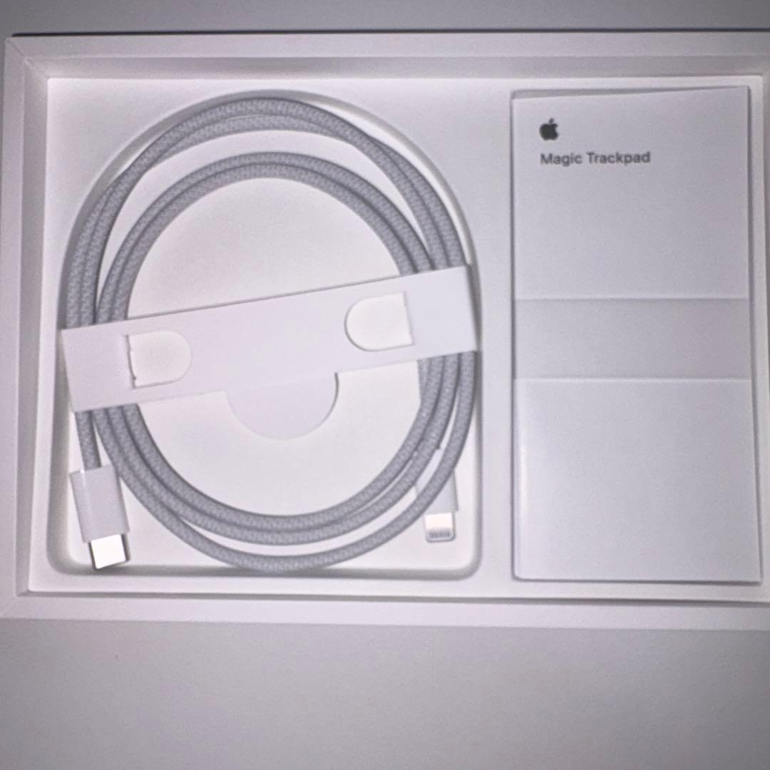 Apple Magic Trackpad ホワイト Lightningモデル