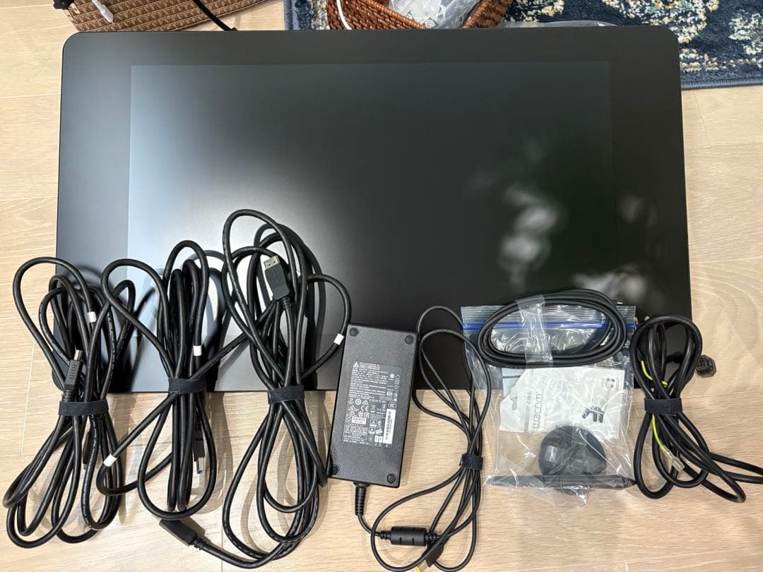 WacomCintiqPro24 液晶ペンタブレットDTK-2420/K0