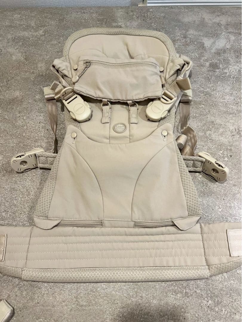 【大幅値下げ】エアバギー・ベビーキャリア ベーシックプラス　メッシュカバー