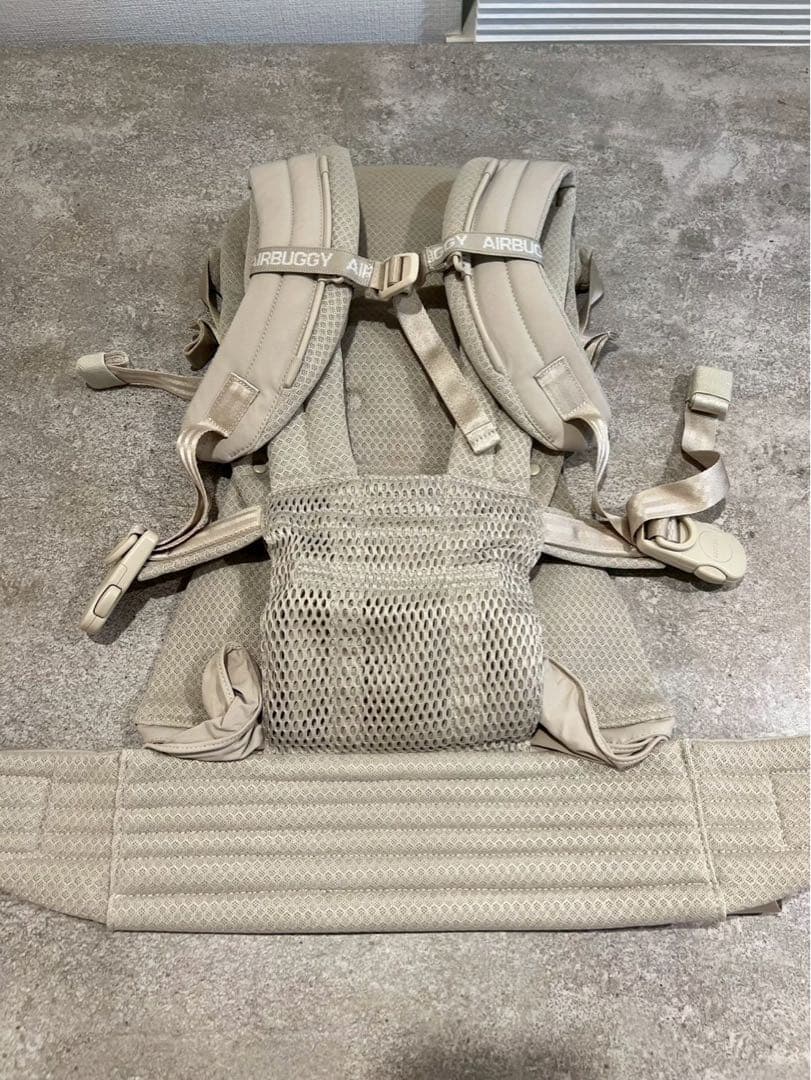 【大幅値下げ】エアバギー・ベビーキャリア ベーシックプラス　メッシュカバー