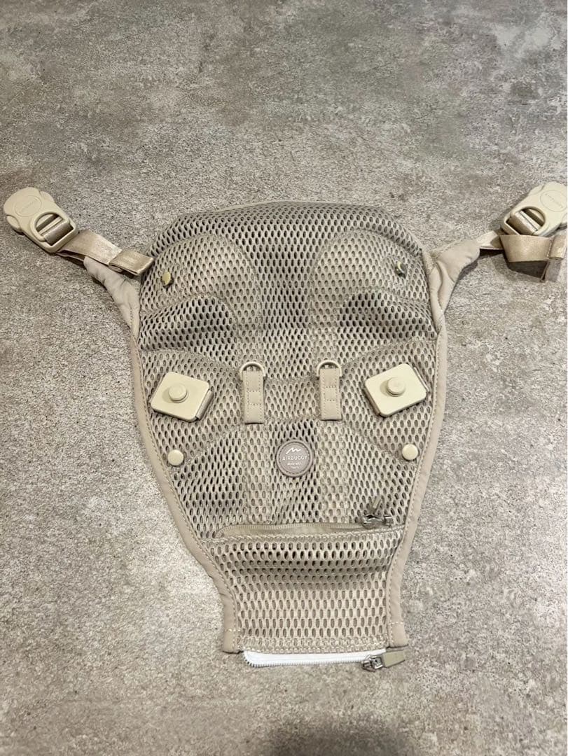 【大幅値下げ】エアバギー・ベビーキャリア ベーシックプラス　メッシュカバー