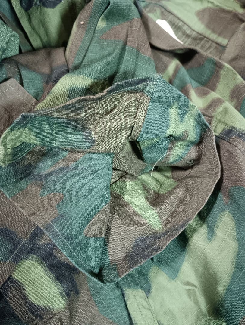 ベトナム戦争米軍ジャングルファティーグ4thEDRLグリーンリーフカモ上下セット