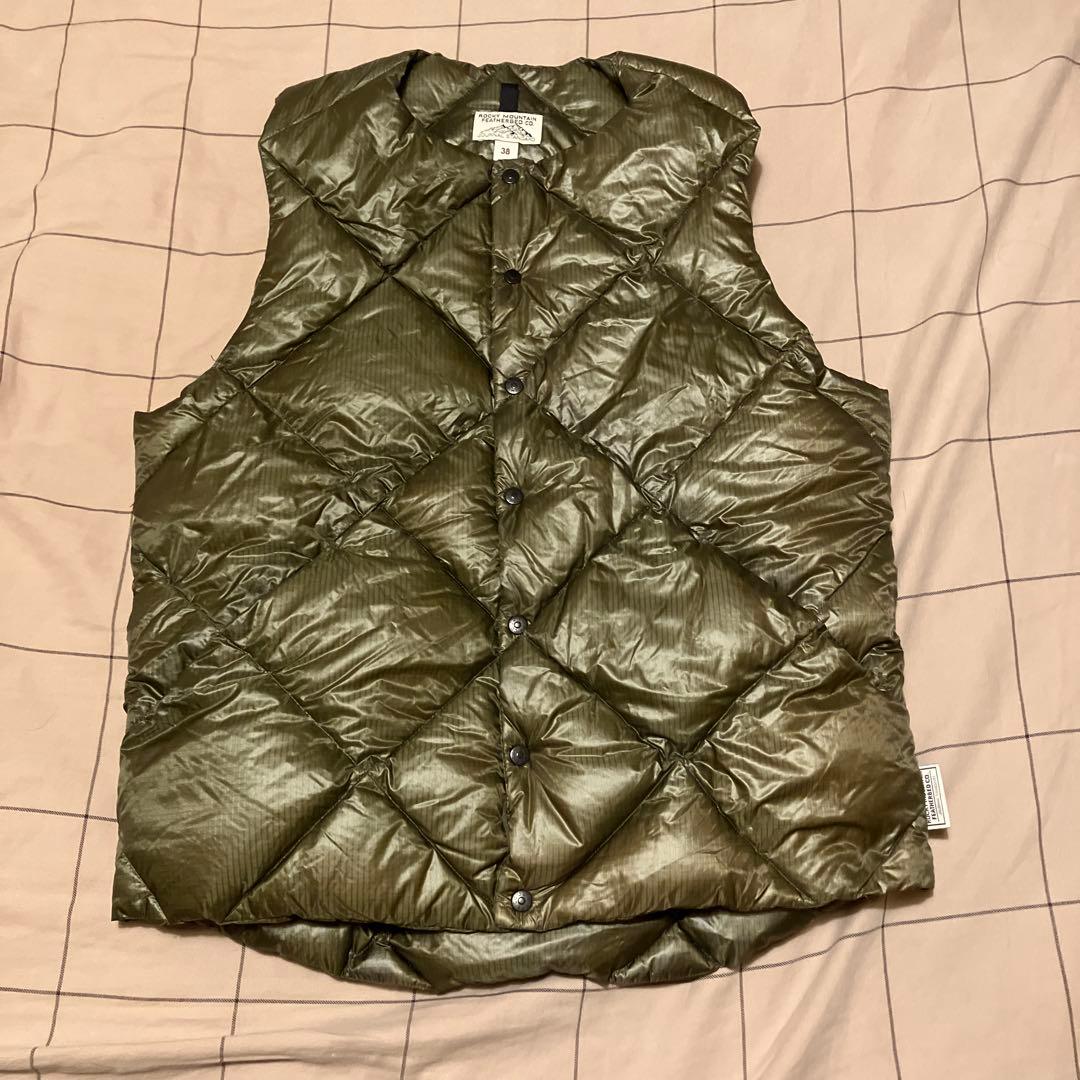 ロッキーマウンテン ダウンベスト オリーブグリーン 38