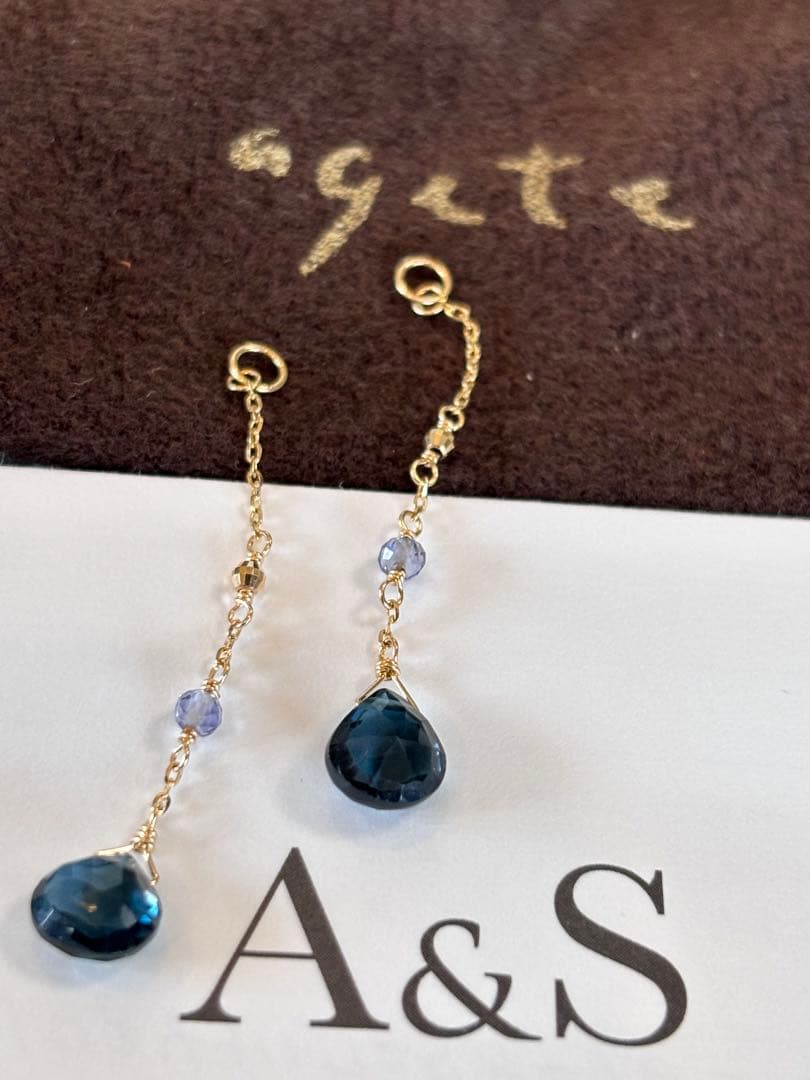 agete トパーズ アイオライト ピアスチャーム