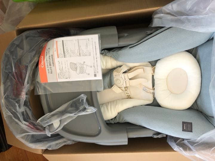 コンビ　ネムリラ auto swing