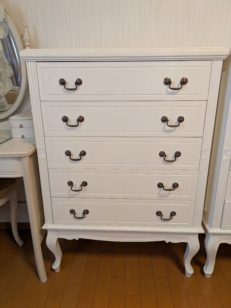 ホワイト木製チェスト 5段 ①