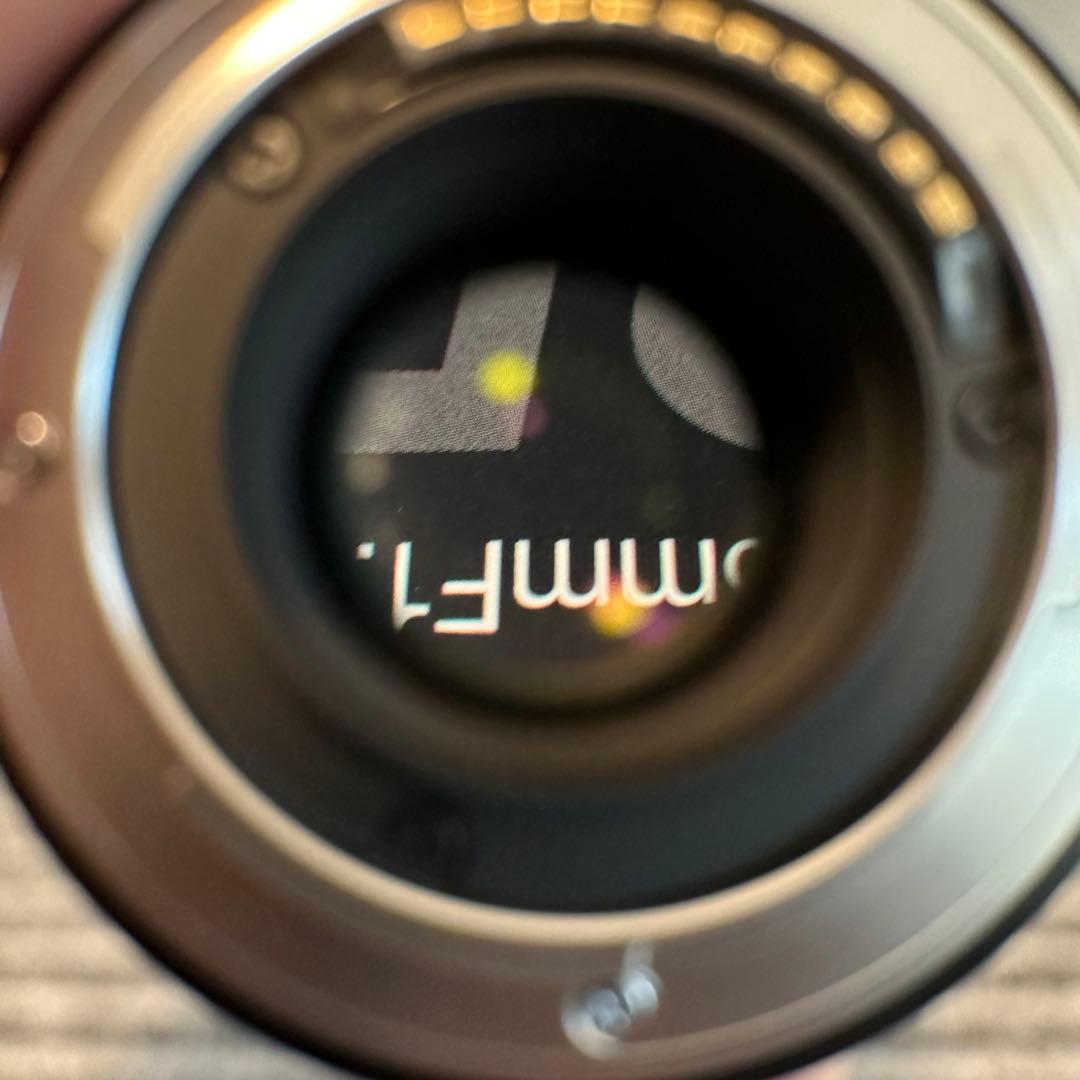 極上品　FUJIFILM XF 35mm F1.4 R レンズ　単焦点