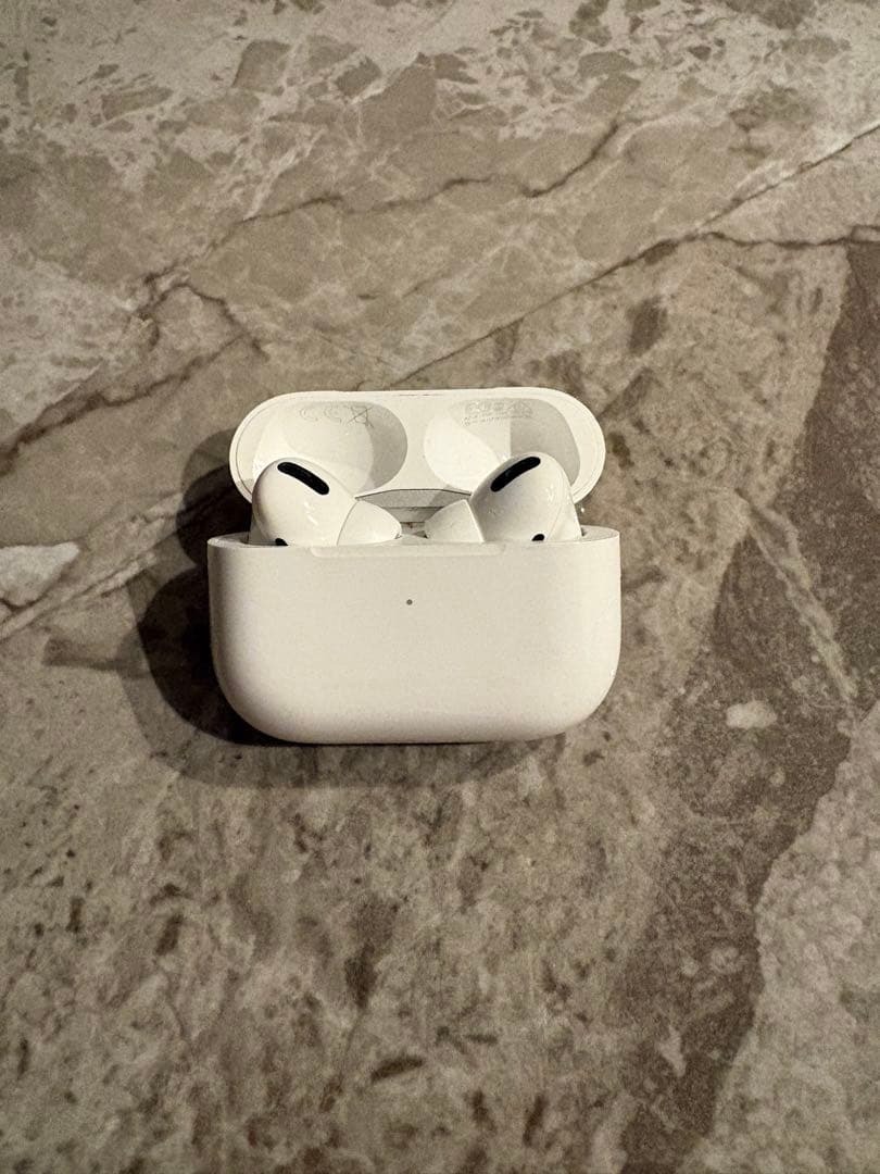 AirPods Pro 第1世代｜動作確認済み・ケーブル付属