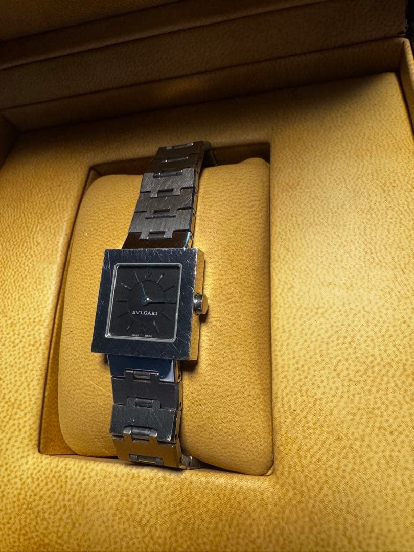 ブルガリBVLGARI 時計クアドラード　レディース