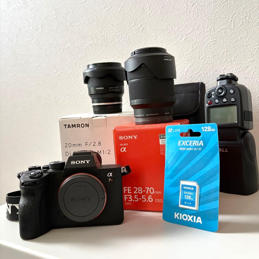 【年末年始限定特別セット価格！】 超美品SONY α7RⅣ ボディ　合計5点