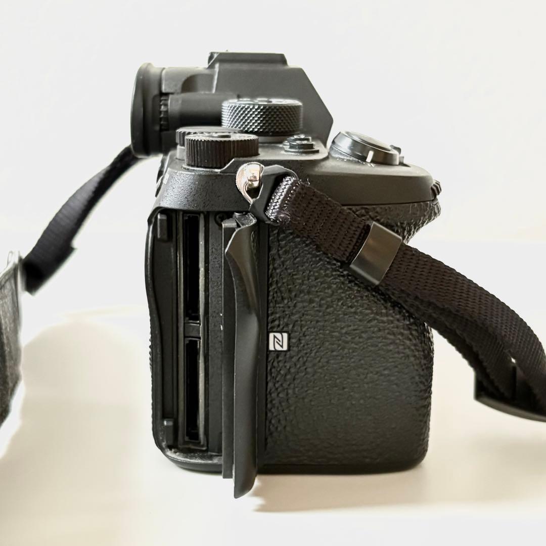 【年末年始限定特別セット価格！】 超美品SONY α7RⅣ ボディ　合計5点