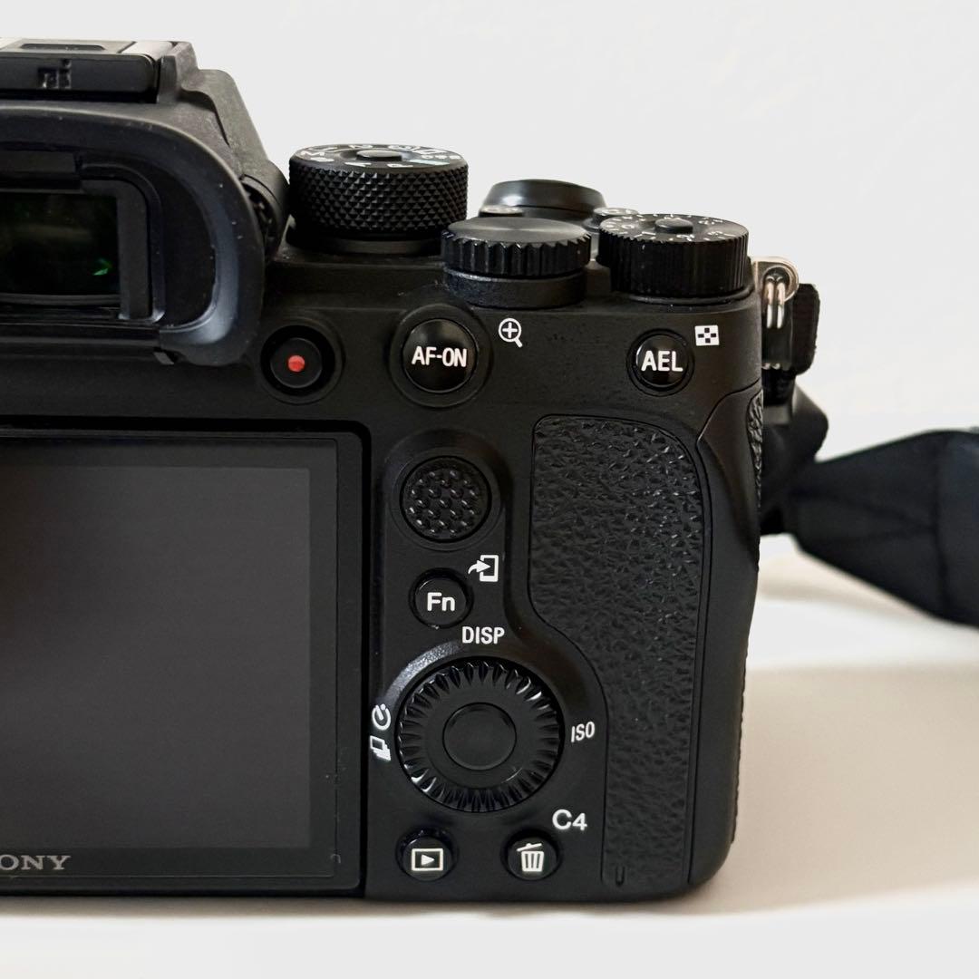 【年末年始限定特別セット価格！】 超美品SONY α7RⅣ ボディ　合計5点