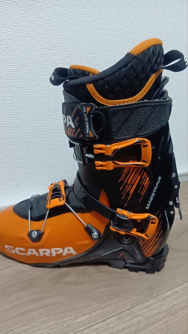 スカルパ マエストラーレ 28.0 スキーブーツ 兼用靴 バックカントリー