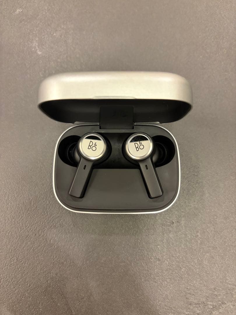 B&O. Beoplay Elevenワイヤレスイヤホン