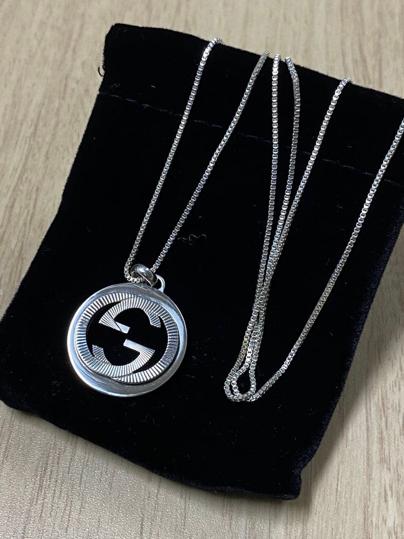 美品 GUCCI ギョーシェペンダント ベネチアンチェーン