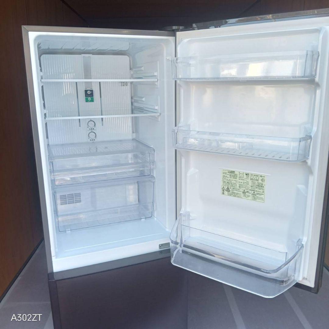 C16F0 翌日到着可能　SHARP　人気モデル 大型冷蔵庫　271L