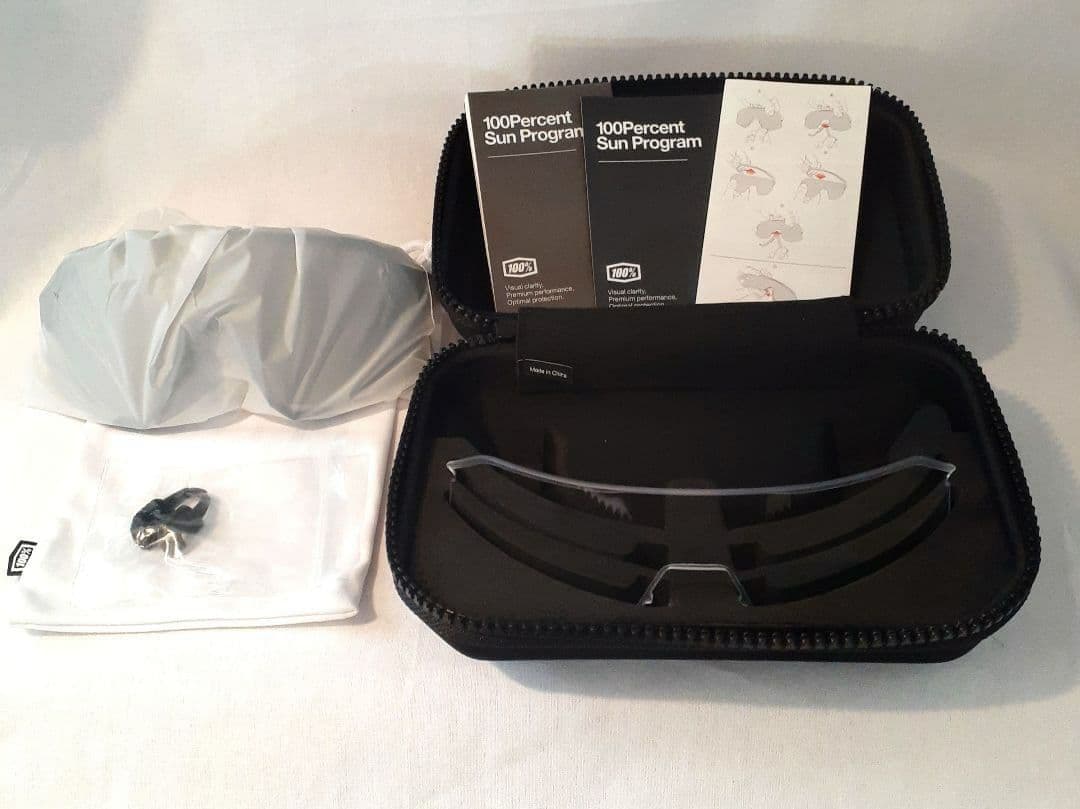 K 100% S3 ブラック ソフトゴールド ワンハンドレッド サングラス