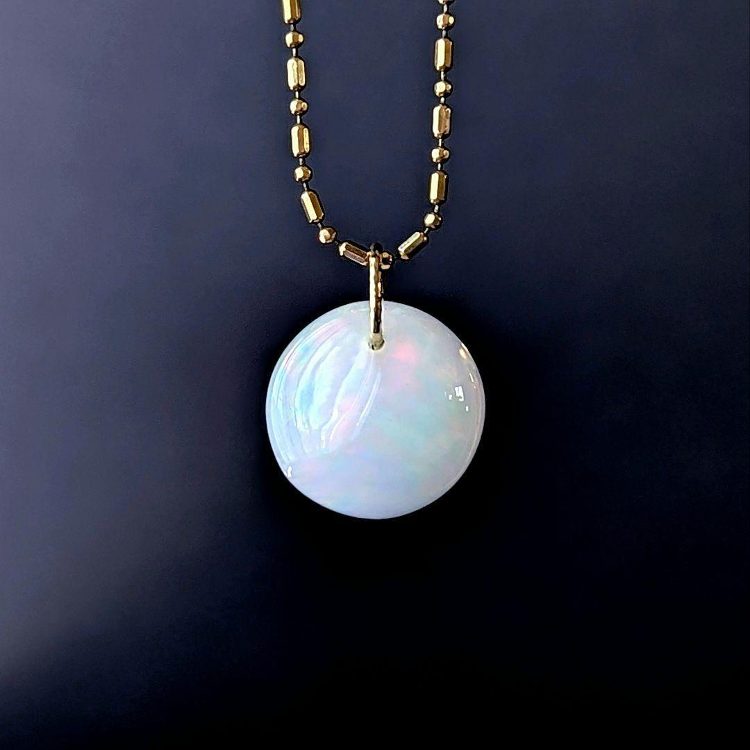 ♢pinkdog♢訳あり♢K18 ホワイトオパール 4.1ct チャーム
