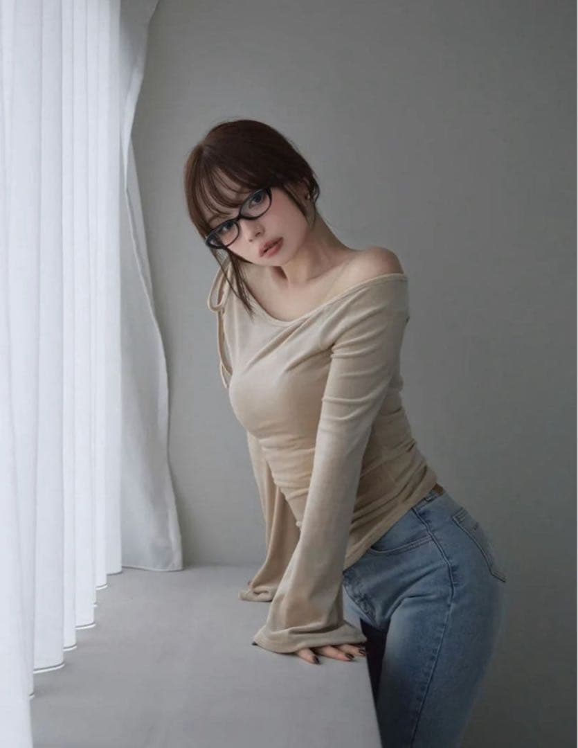 トップス andmary Ruth velour tops color beige