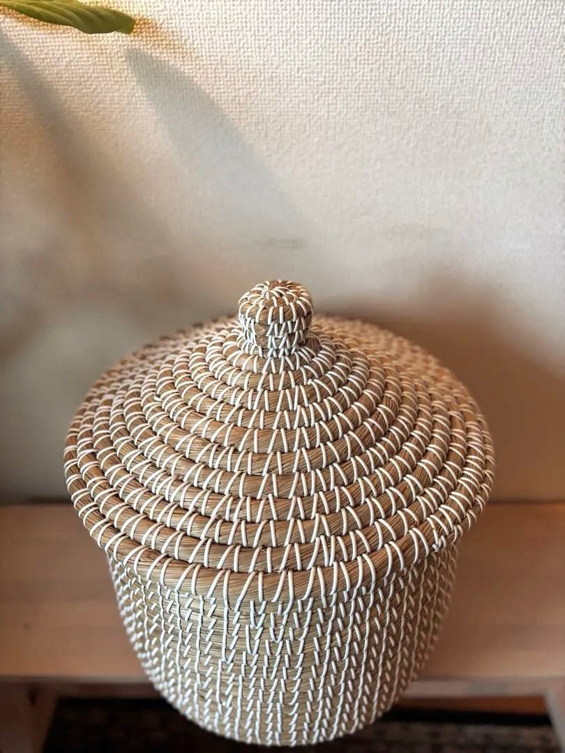 ☘️送料込⭐️新品同様⭐️ZARA ザラ⭐️大型フタ付きラウンドバスケット⭐️北欧