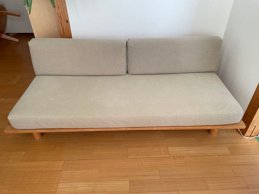 無印良品　ソファ ベージュのシンプルモダン2〜3人掛けソファ