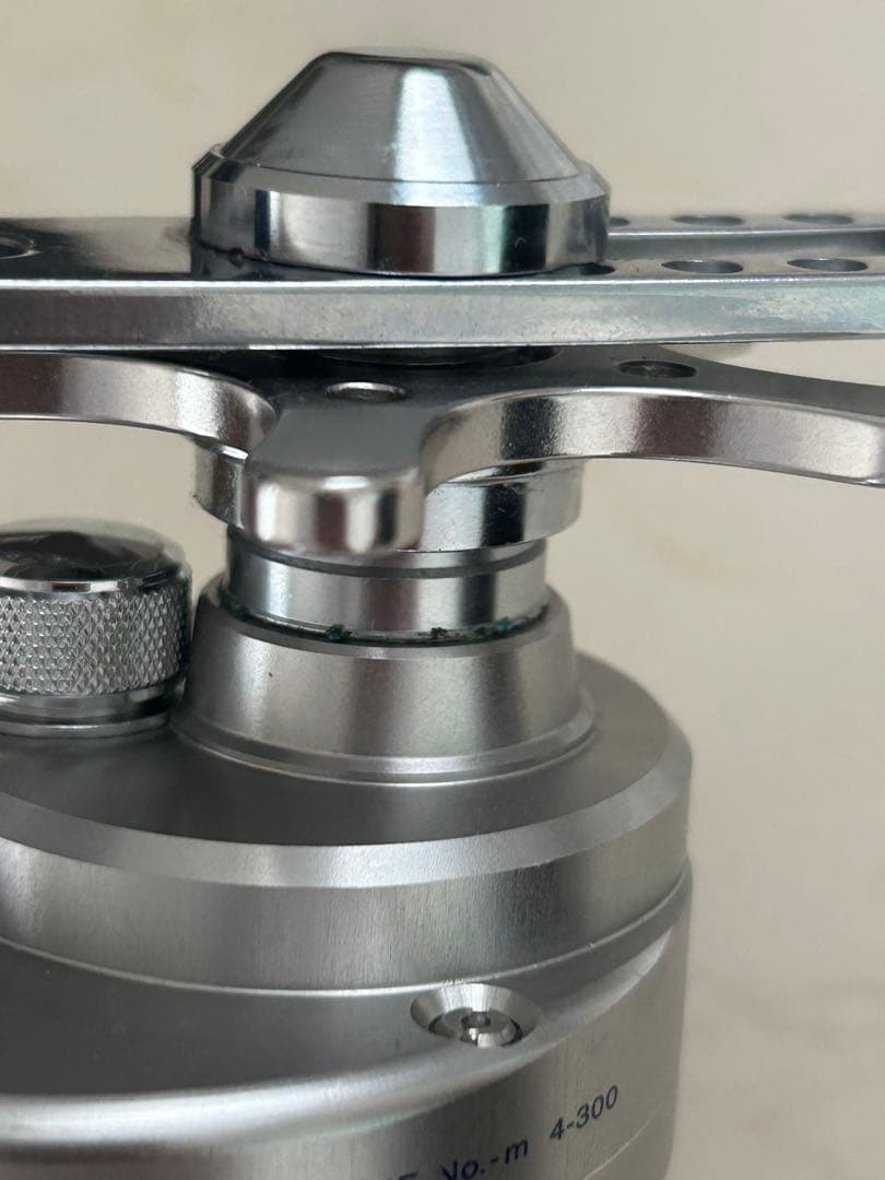 さ*ん様 ダイワ　SALTIGA Daiwa Z-30ベイトリール　純正ハンドル